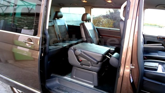 VOLKSWAGEN Multivan usata, con Airbag Passeggero