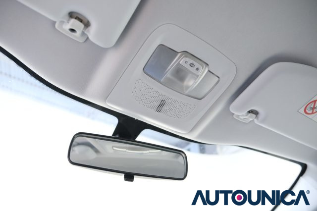 PEUGEOT 2008 usata, con Luci diurne