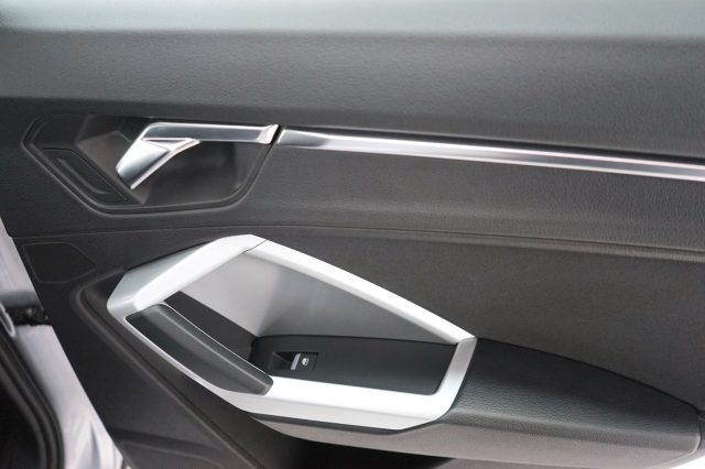 AUDI Q3 usata, con Climatizzatore automatico, 2 zone