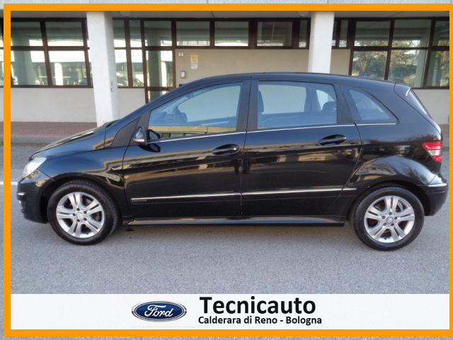 MERCEDES-BENZ B 180 usata, con Airbag laterali