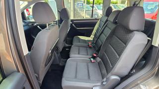 VOLKSWAGEN Touran usata, con Autoradio digitale