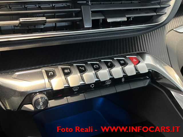 PEUGEOT 3008 usata, con Touch screen
