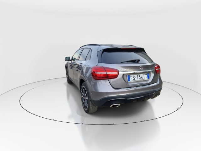 MERCEDES-BENZ GLA 200 usata, con Climatizzatore