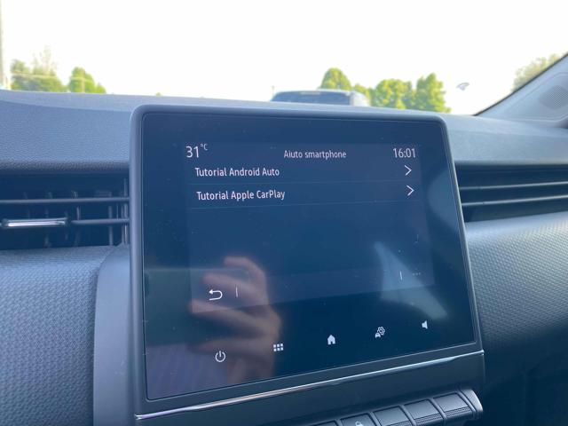 RENAULT Clio usata, con USB