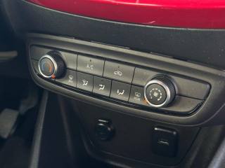 OPEL Crossland usata, con USB