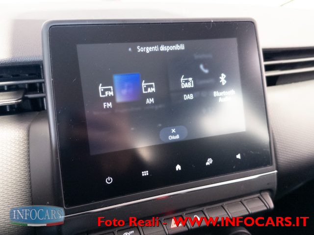 RENAULT Clio usata, con USB
