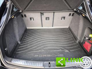 PORSCHE Macan usata, con Fendinebbia