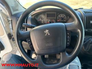 PEUGEOT Boxer usata, con USB