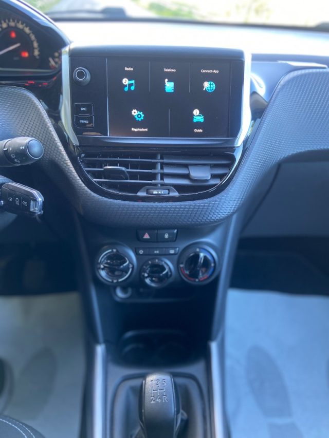 PEUGEOT 2008 usata, con Vetri oscurati