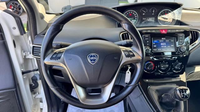 LANCIA Ypsilon usata, con ESP