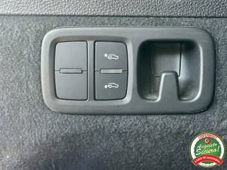 AUDI Q7 usata, con Sensori di parcheggio posteriori