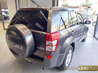 SUZUKI Grand Vitara usata, con Cerchi in lega