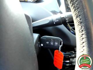 PEUGEOT 208 usata, con MP3