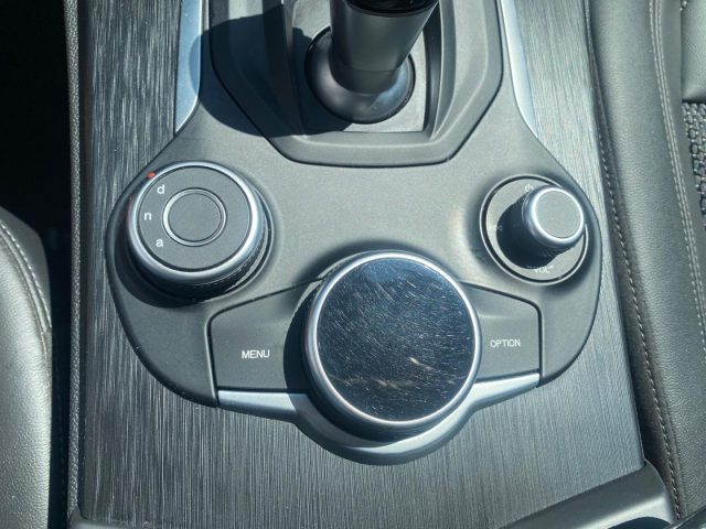 ALFA ROMEO Stelvio usata, con Vetri oscurati