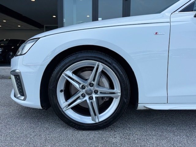 AUDI A4 usata, con Lettore CD