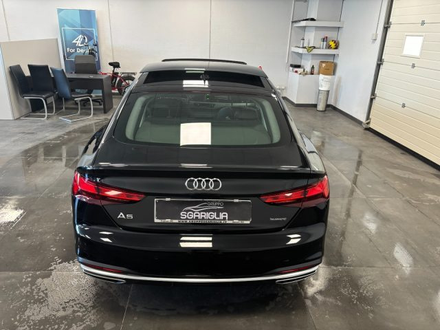 AUDI A5 usata, con Sensori di parcheggio anteriori