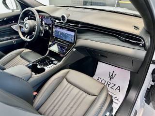 MASERATI Grecale usata, con Interni in pelle