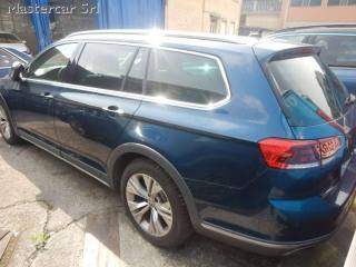 VOLKSWAGEN Passat Alltrack usata 2
