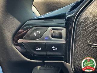 PEUGEOT 3008 usata, con Sensori di parcheggio posteriori