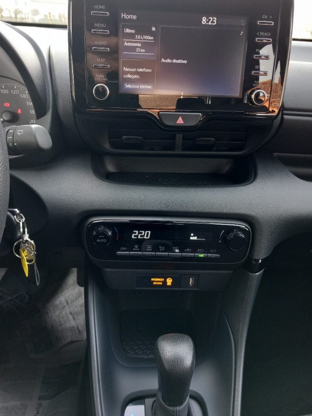 MAZDA 2 usata, con Autoradio