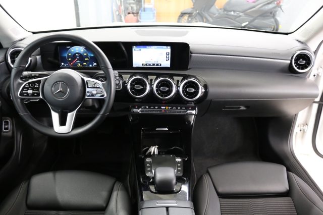 MERCEDES-BENZ CLA 200 usata, con Cruise Control