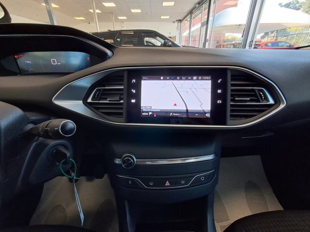 PEUGEOT 308 usata, con Cruise Control