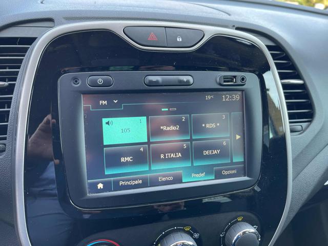 RENAULT Captur usata, con USB