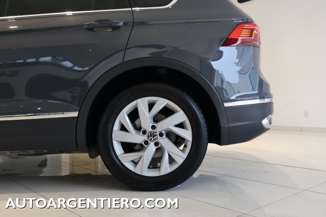 VOLKSWAGEN Tiguan usata, con Luci diurne