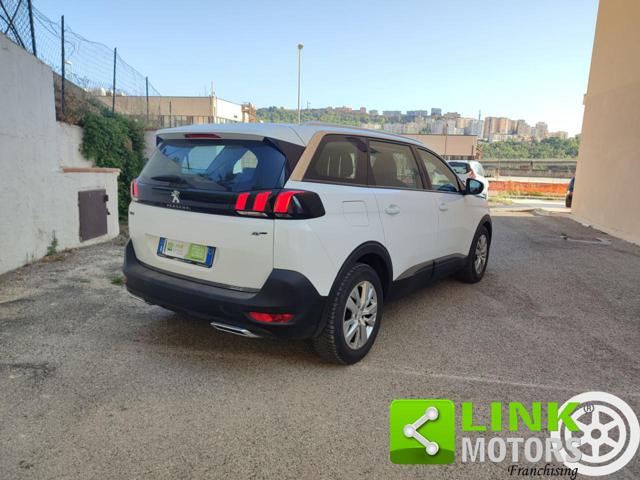 PEUGEOT 5008 usata, con Airbag Passeggero