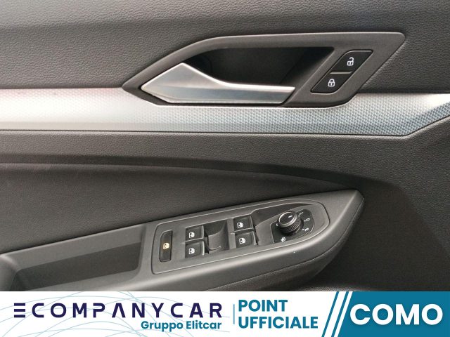 VOLKSWAGEN Golf usata, con USB