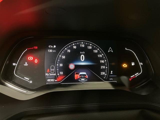 RENAULT Captur usata, con Bracciolo