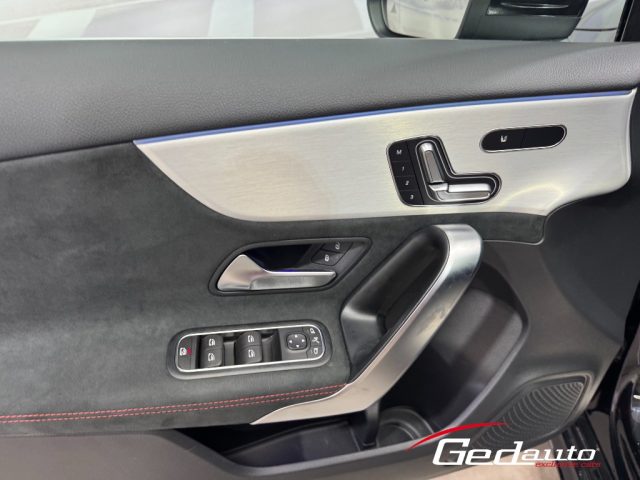 MERCEDES-BENZ A 220 usata, con Cronologia tagliandi