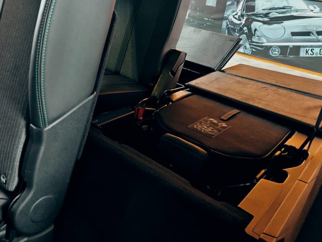 PEUGEOT 5008 usata, con Pneumatici quattro stagioni