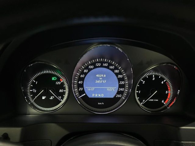 MERCEDES-BENZ C 250 usata, con Chiusura centralizzata