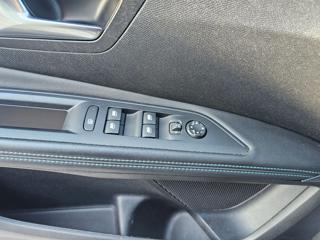 PEUGEOT 3008 usata, con Cruise Control
