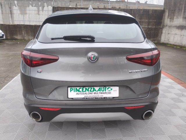 ALFA ROMEO Stelvio usata, con Alzacristalli elettrici