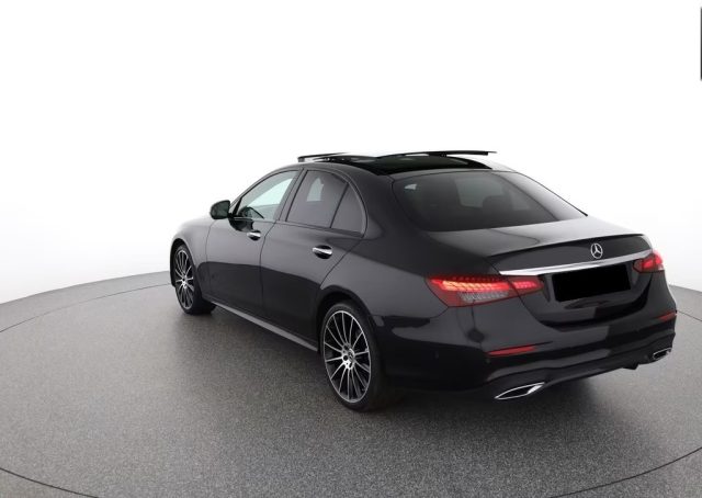 MERCEDES-BENZ E 220 usata, con Airbag laterali