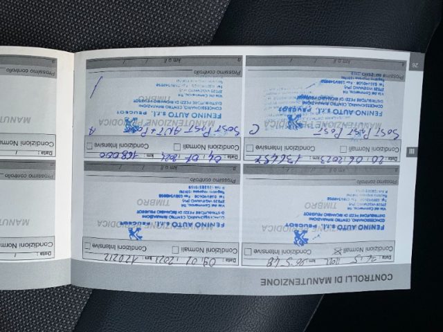 PEUGEOT Expert usata, con Touch screen