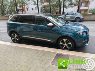 PEUGEOT 5008 usata, con Fari direzionali