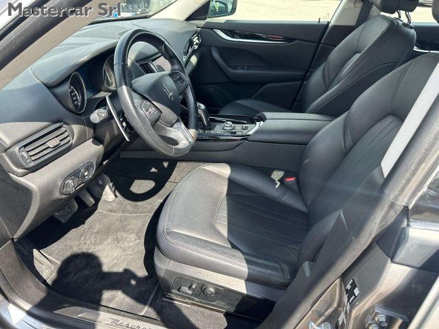 MASERATI Levante usata, con Fendinebbia
