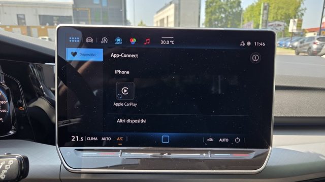 VOLKSWAGEN Golf usata, con Autoradio digitale