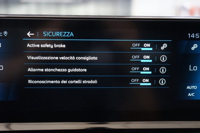 PEUGEOT 3008 usata, con Cerchi in lega