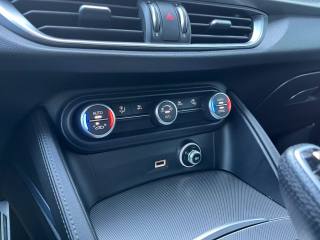 ALFA ROMEO Stelvio usata, con Chiusura centralizzata