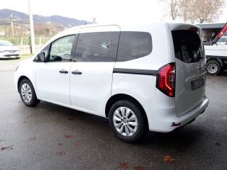RENAULT Kangoo usata, con Autoradio