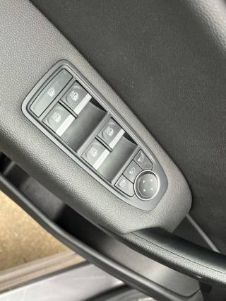 RENAULT Captur usata, con Controllo trazione