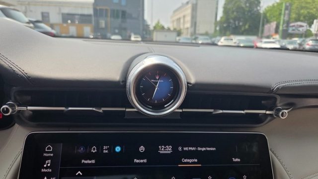 MASERATI GranTurismo usata, con Luci diurne LED