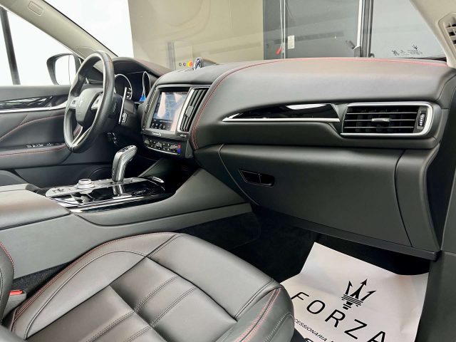MASERATI Levante usata, con Interni in pelle