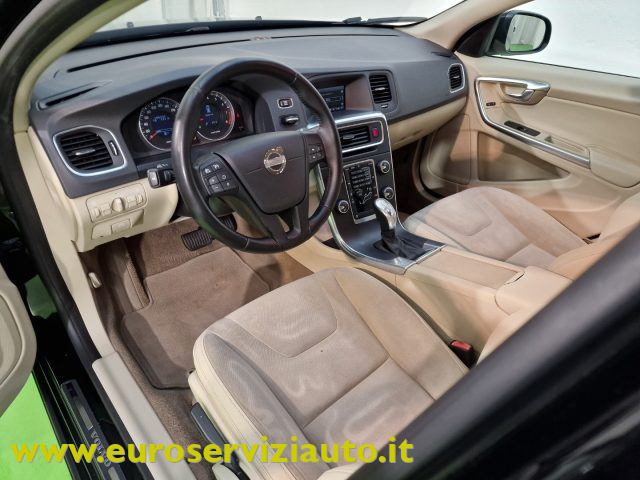 VOLVO V60 usata 38