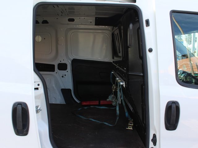 FIAT Doblo usata, con Pneumatici da neve