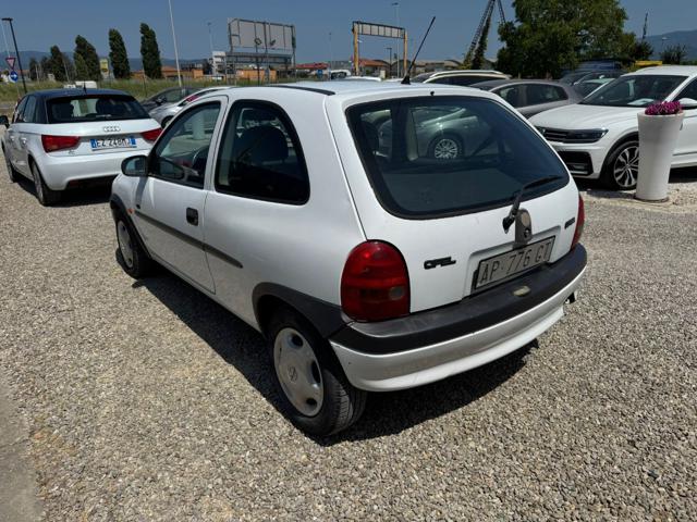 OPEL Corsa usata, con Autoradio